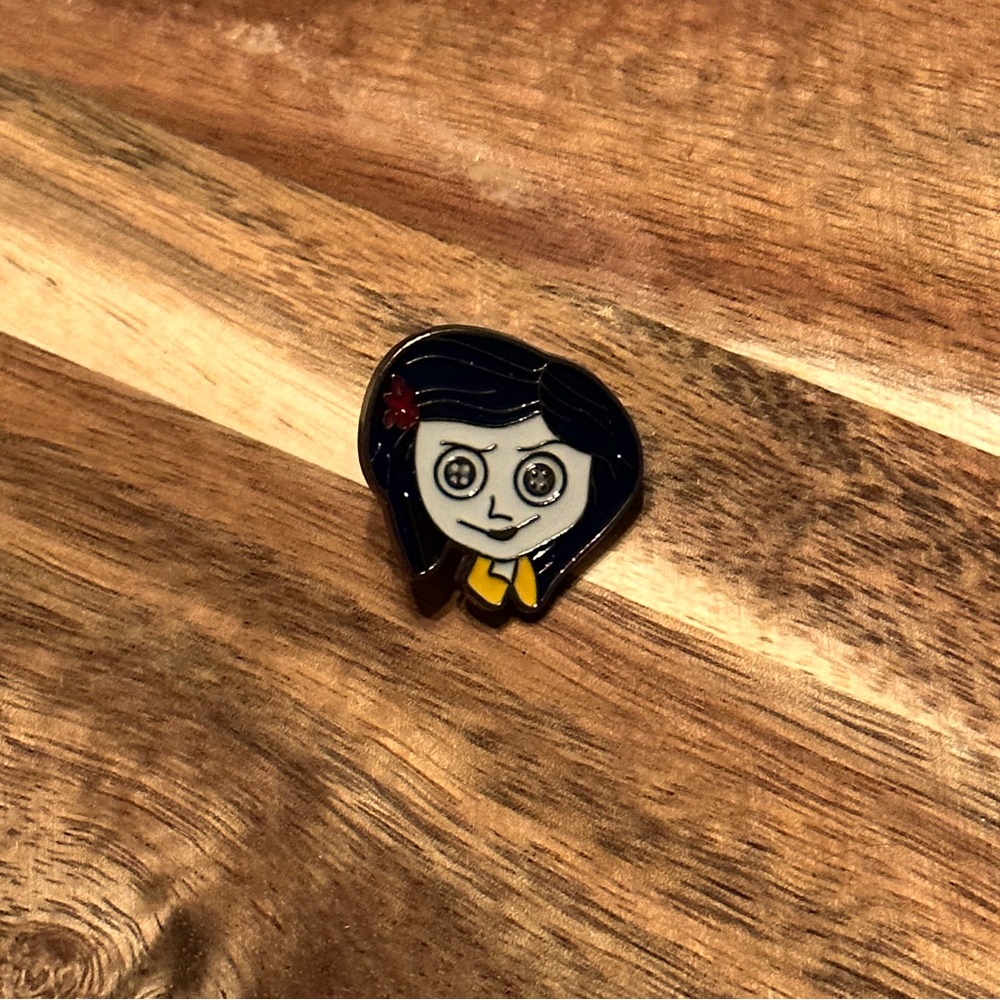 New Coraline Face Enamel Pin Accessory Horror